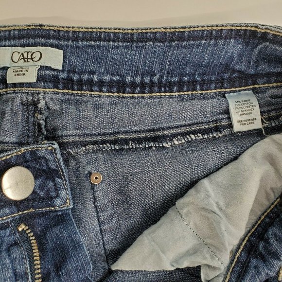 Cato Denim Capris - Long Shorts Women's Size 8 Stretch Cotton Blend 32 x 16.5 - Picture 5 of 7